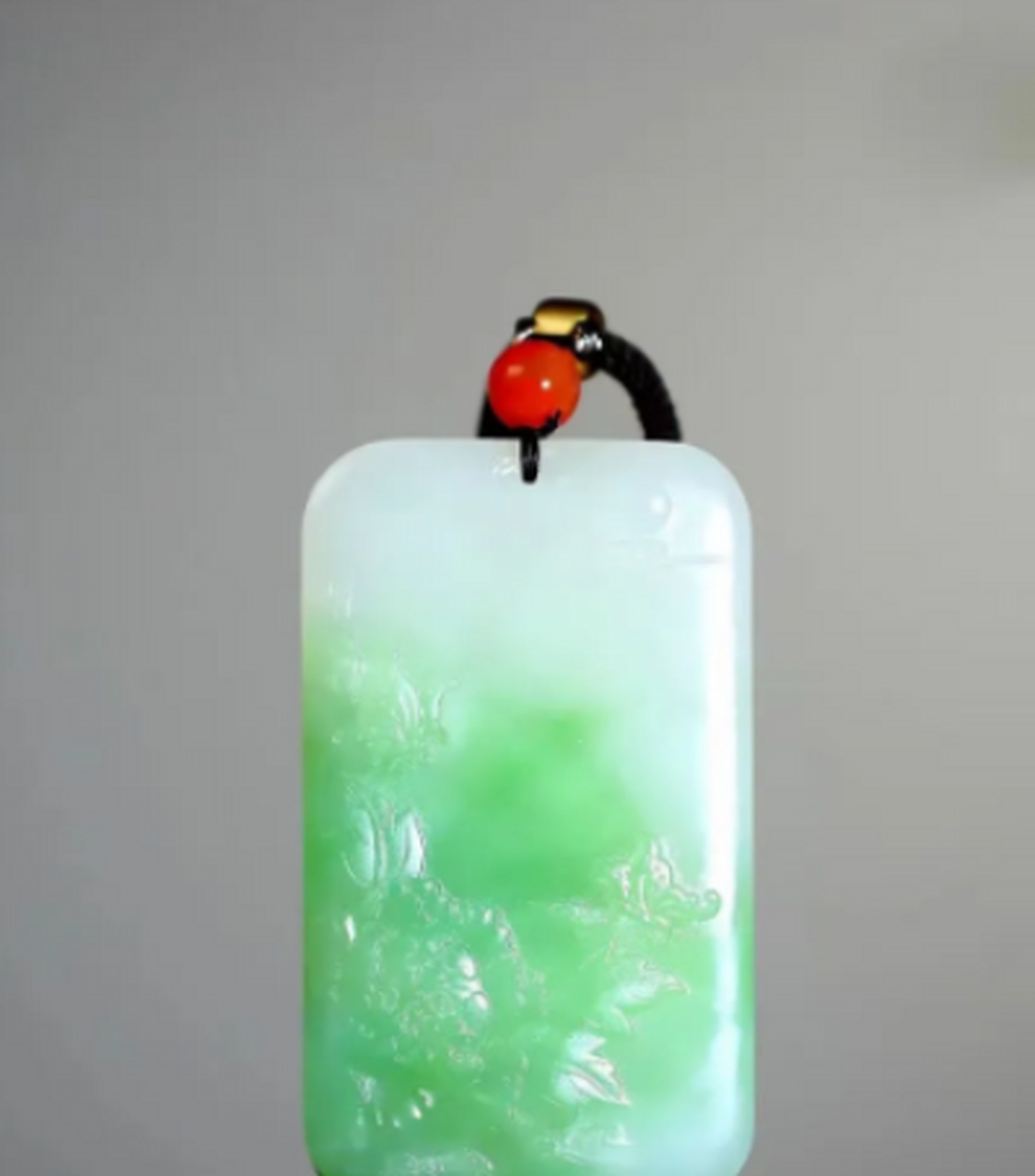 点击头像看直播##和田玉#翠青玉和田玉里的一匹黑马,短短几年身价