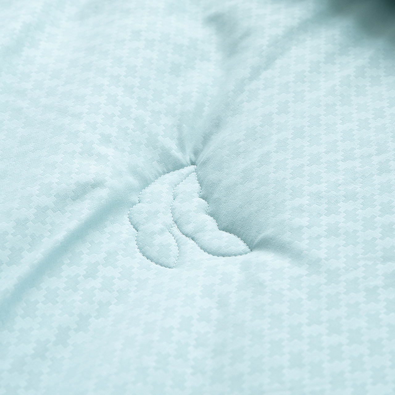 [勤洗手]  [摊手]以大豆豆粕为原料,采用生物工程等高新技术处理,与