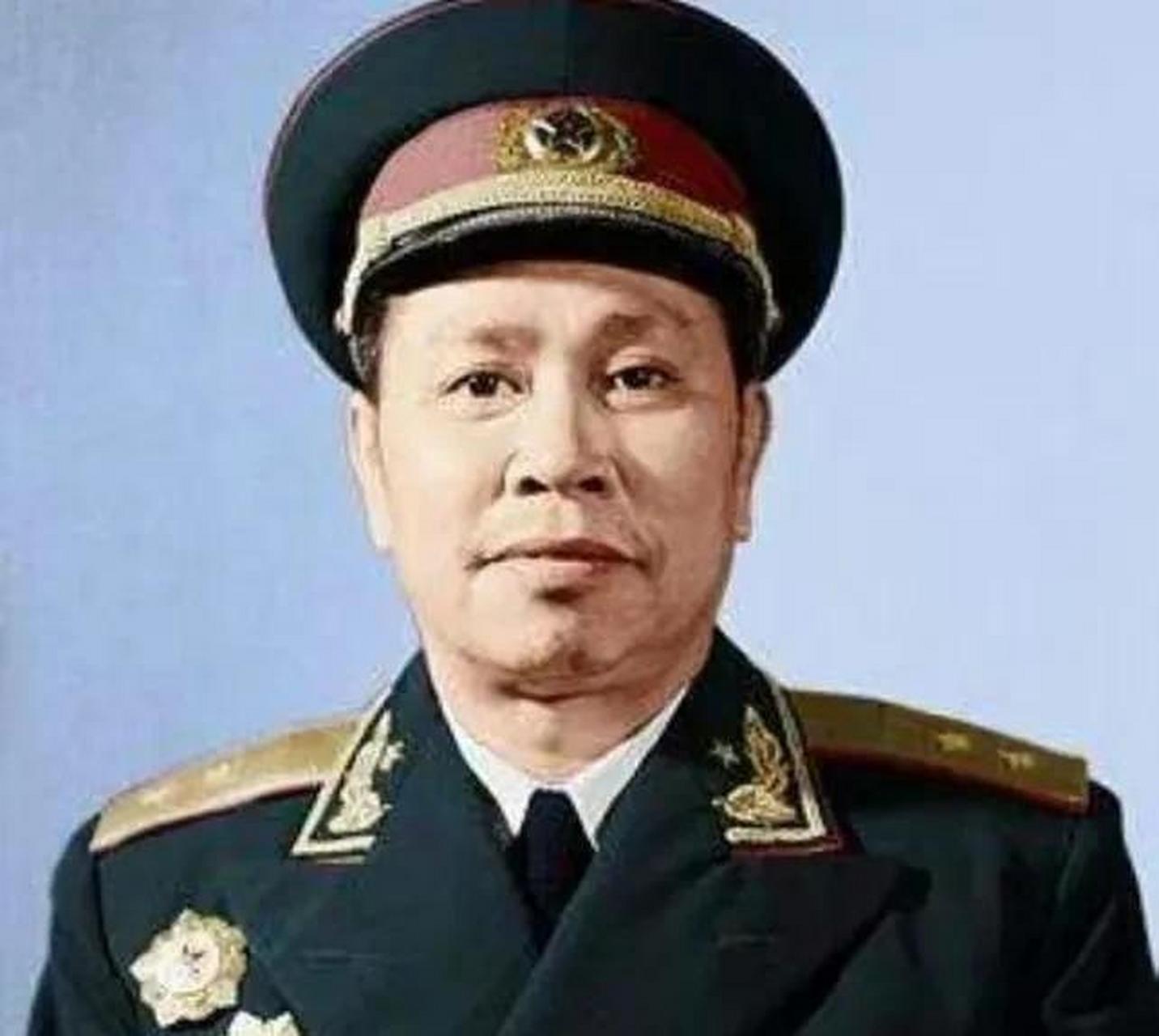 邱路光的父亲是邱会作,1928年参加革命,1929年参加红军.