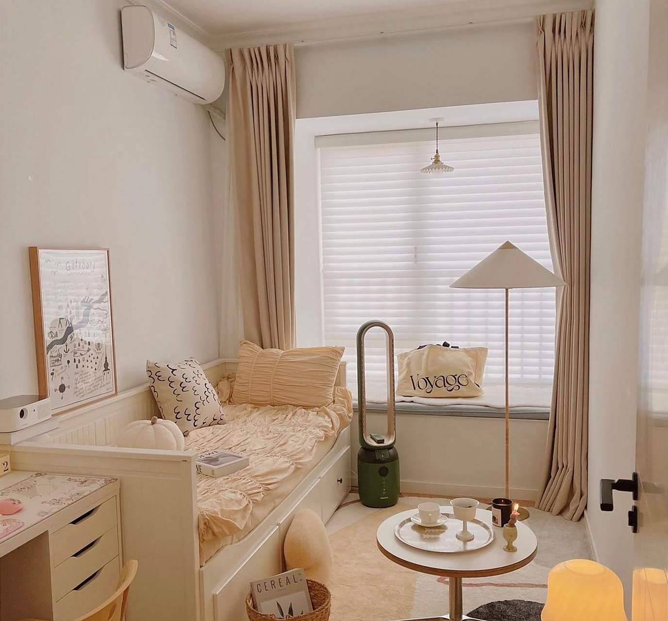 [心]8平米小卧室如何放下沙发 大床 l型半包围书桌?