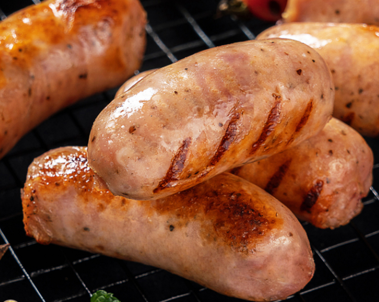 很多时候下班路过家门口的超市,被飘散出来的烤肠香味所吸引,不由自己