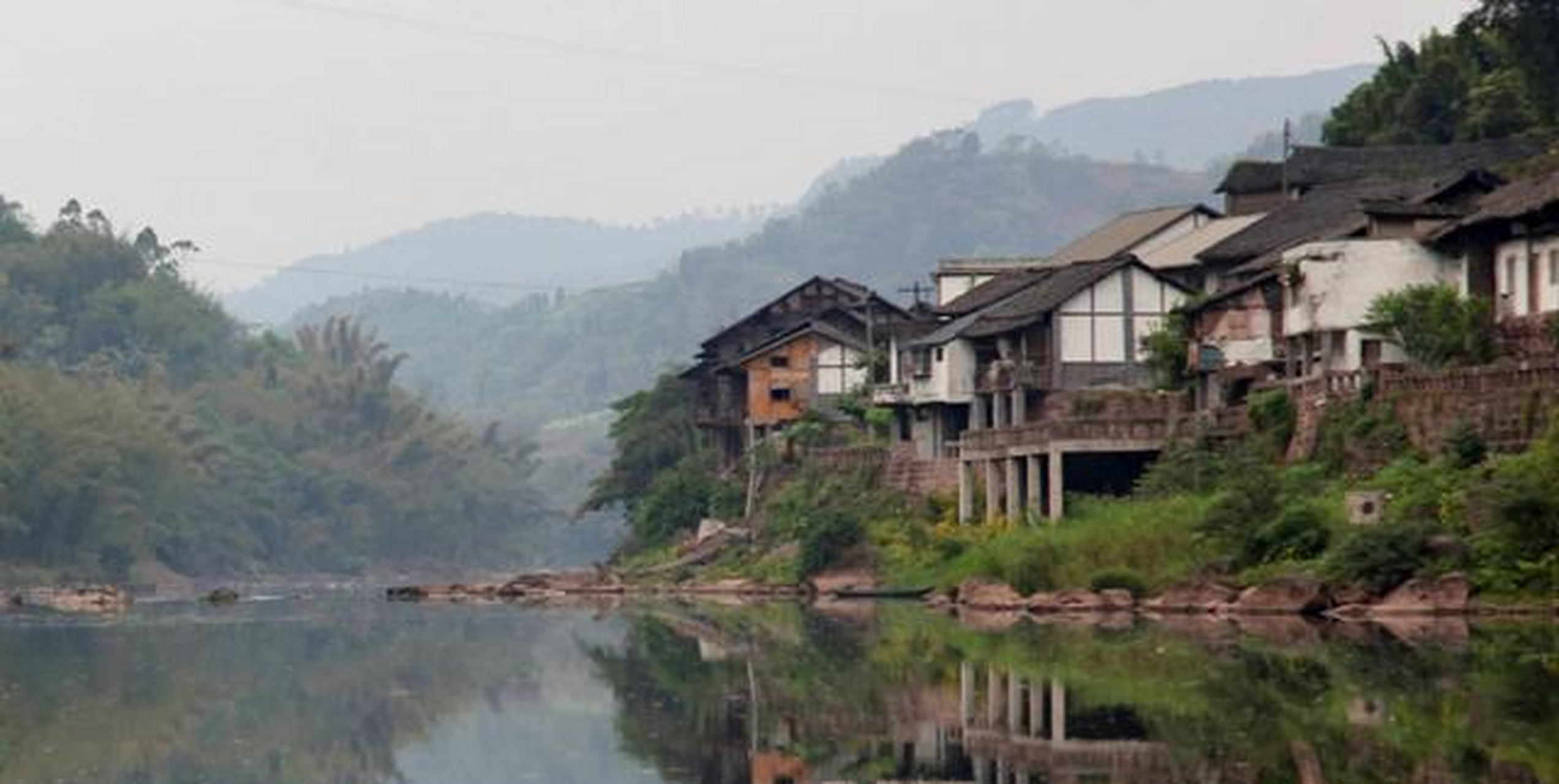 它就是位於四川沐川縣的箭板古鎮,地處宜,沐,犍三縣交界的地方,是三縣