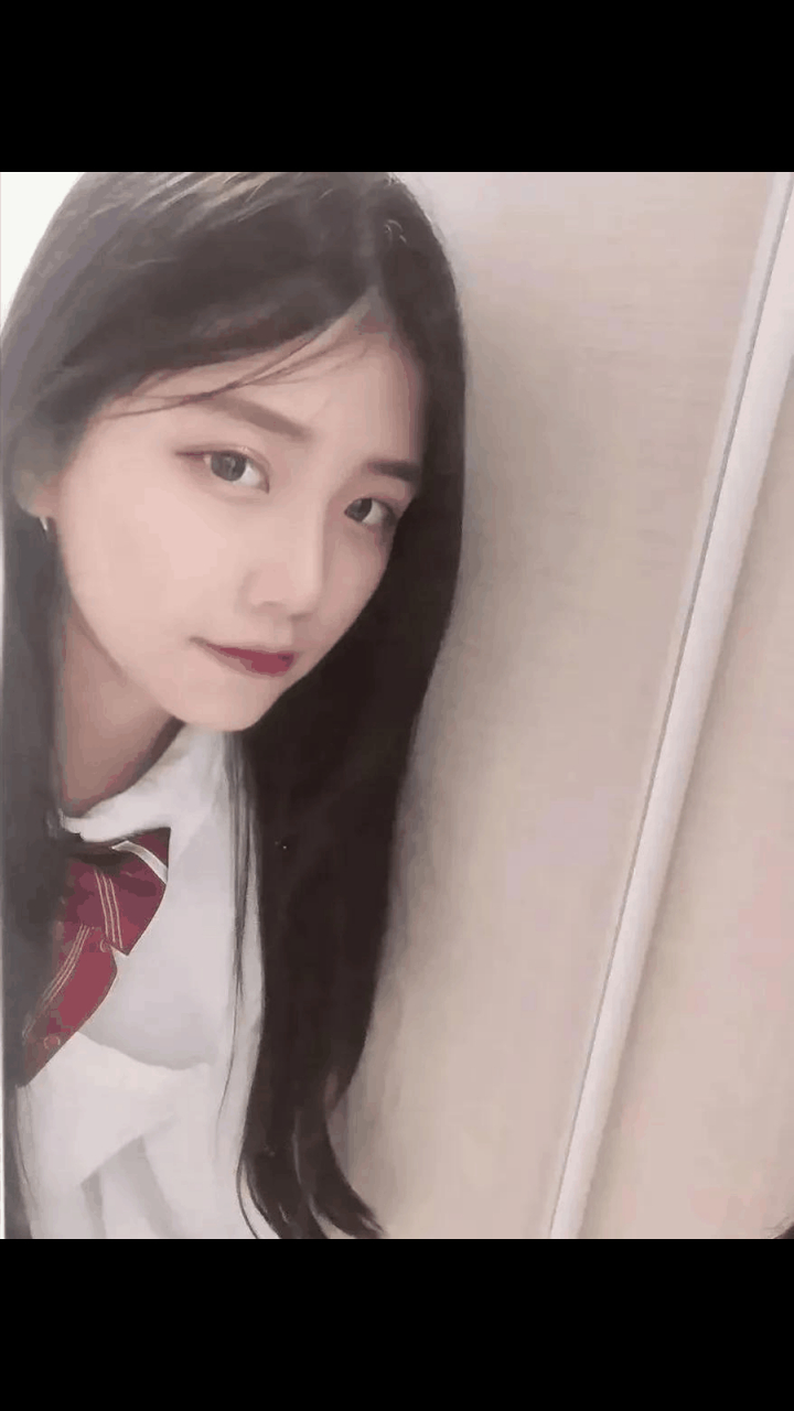 gif创作人# 大家都是普通人,过着都是差不多的生活.