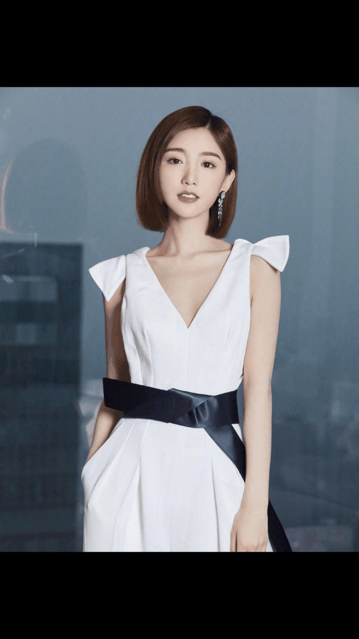 "  毛晓彤顿了一下,回答道:"5年.