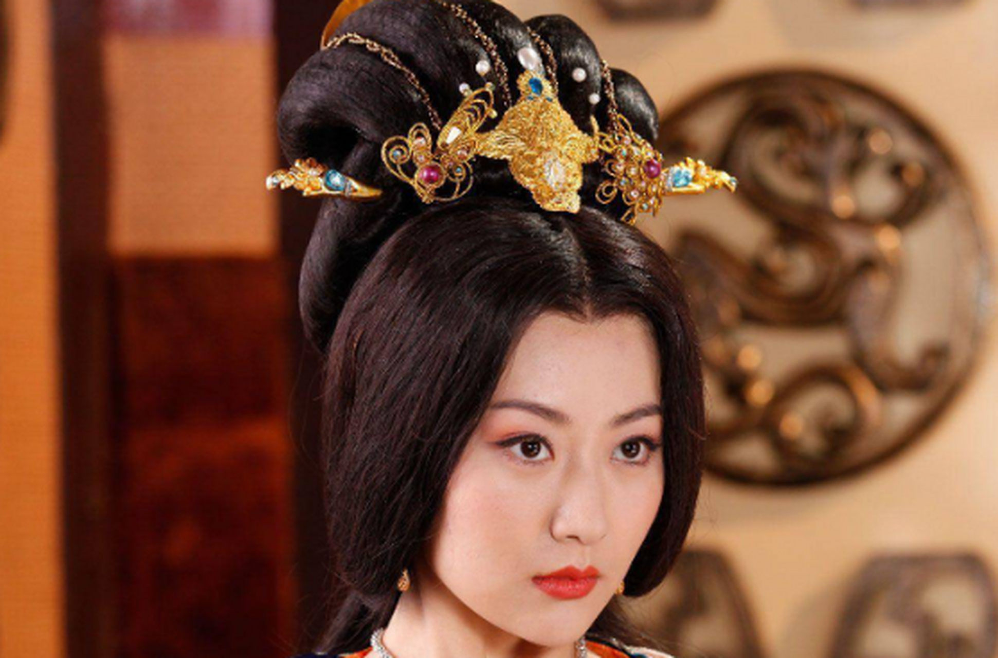 隋朝皇帝将14岁的义成公主嫁给了突厥可汗,当年可汗已经65岁了