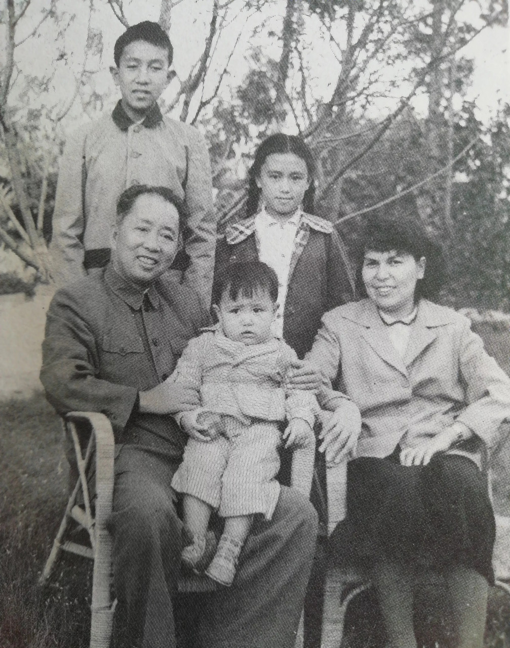 刘亚楼的妻子翟云英是中俄混血,出生于苏联,在苏联人们都叫她塔玛拉