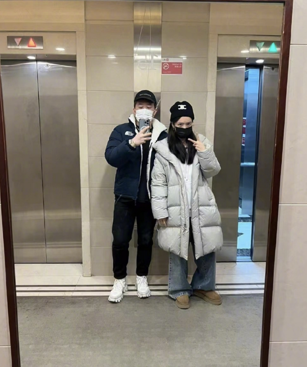 近日蔡文静绯闻男友,《赘婿》《卿卿日常》制片人刘闻洋晒出两人在