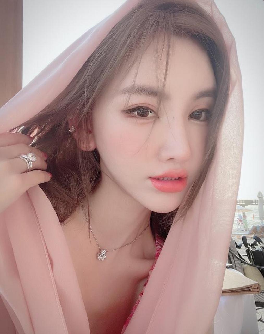 美女模特桓淼淼迷人美照欣赏,真漂亮啊