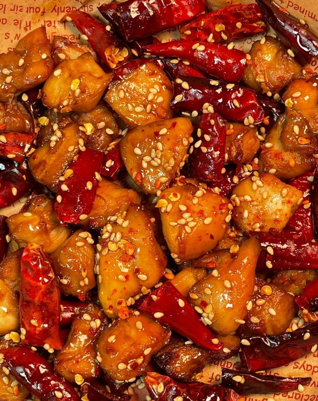 宝子们,家里有空气炸锅的赶紧安排起来! 辣子鸡块,谁吃谁爱上! ?