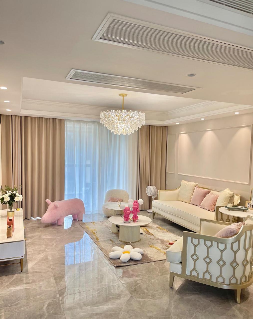 套内120平的暖色系轻奢风装修,每个空间风格都很统一.