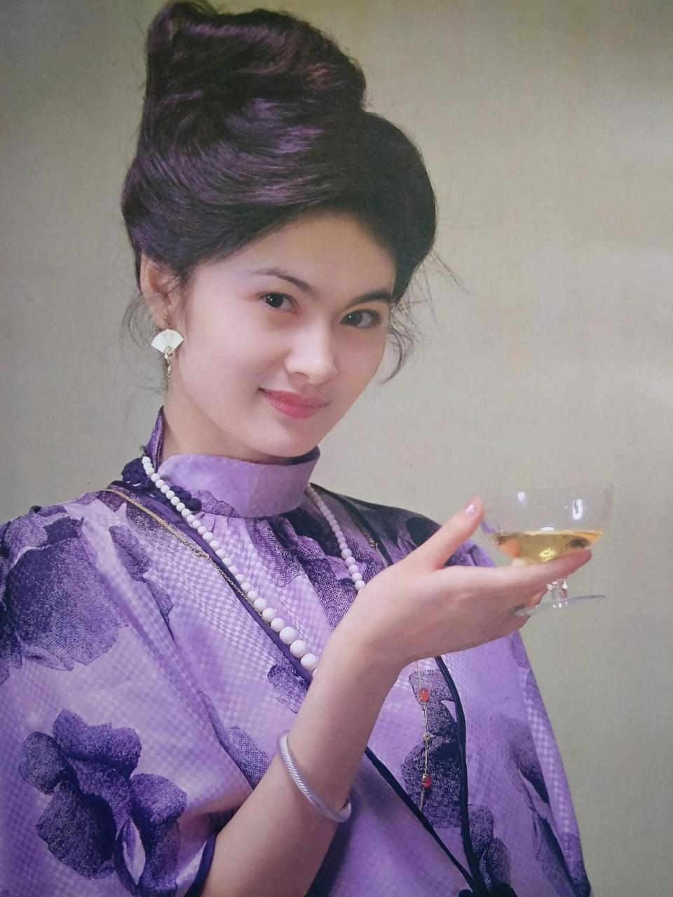 中国著名演员韩月乔韩月乔,出生于山西左权,中国内地女演员,八一电影