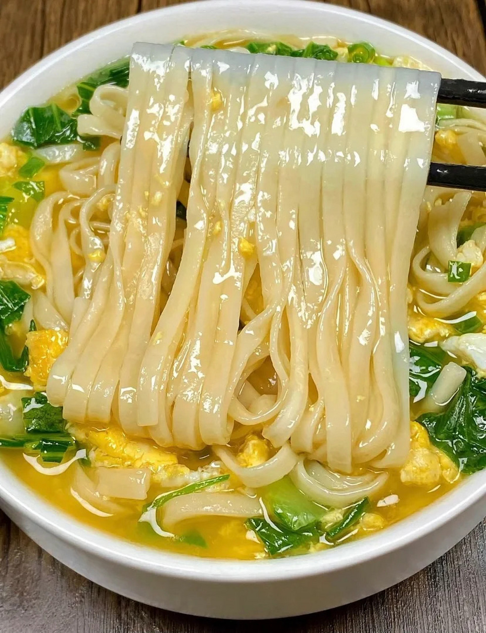 这一碗青菜鸡蛋面简直就是小时候的味道!