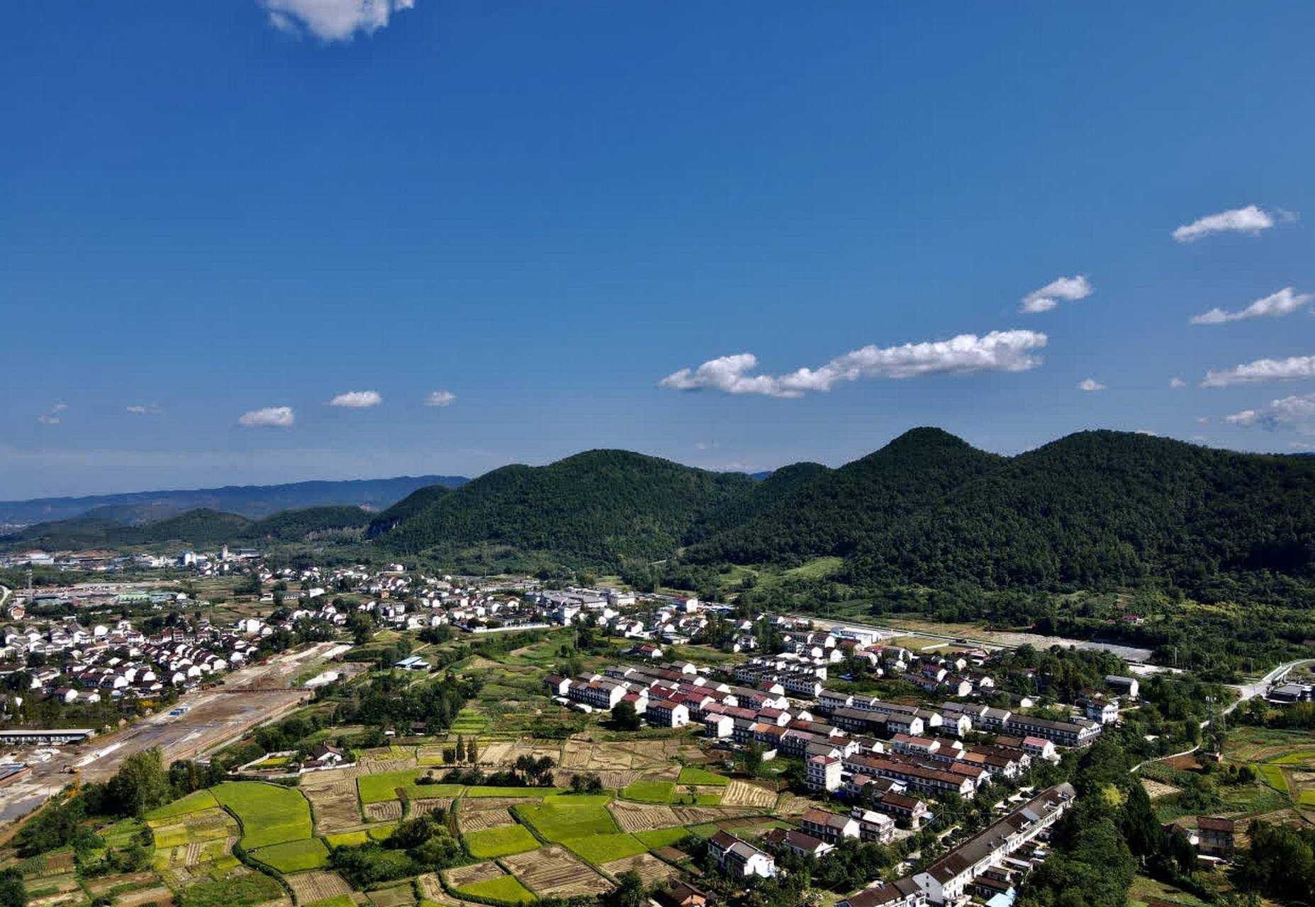 来到汉中勉县定军山怎么能错过武侯墓呢?