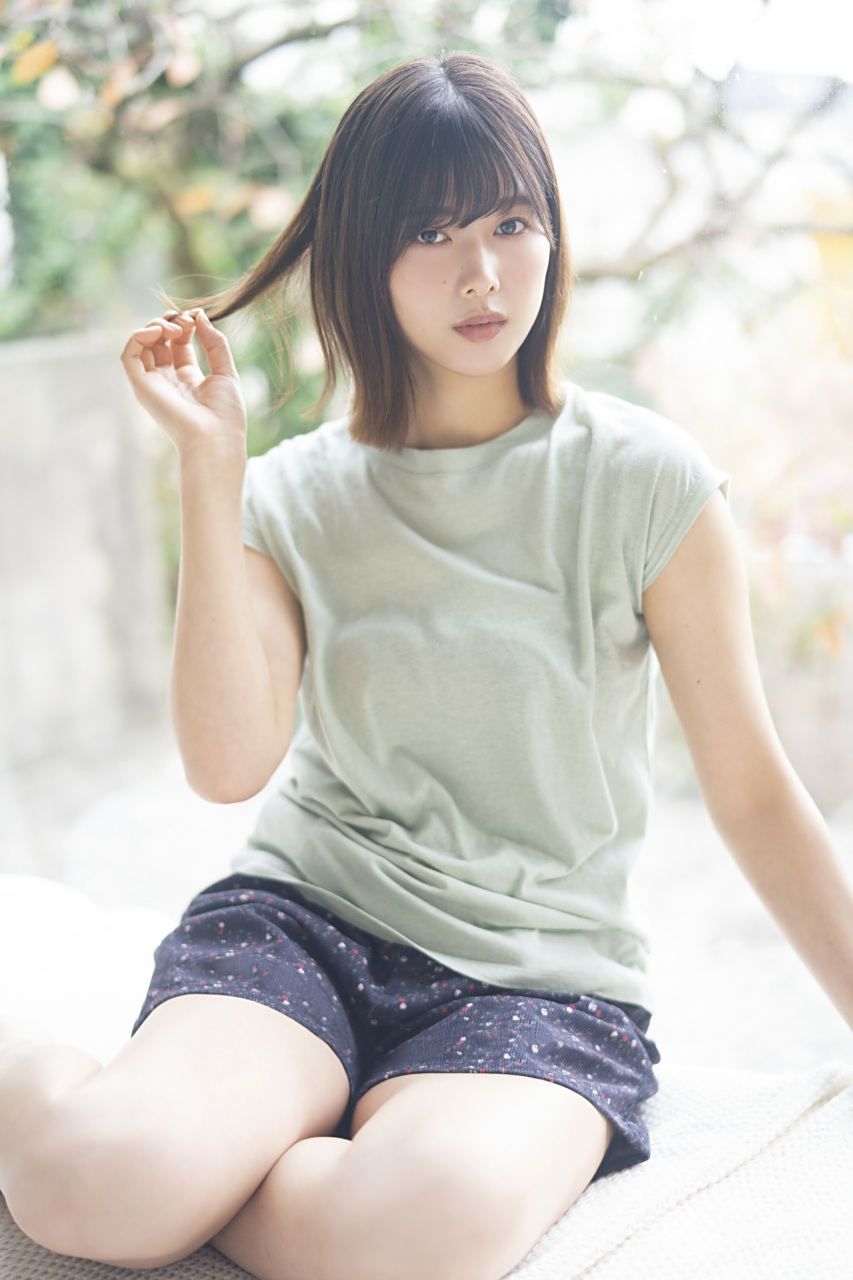 清新可爱的日本女孩渡边理佐