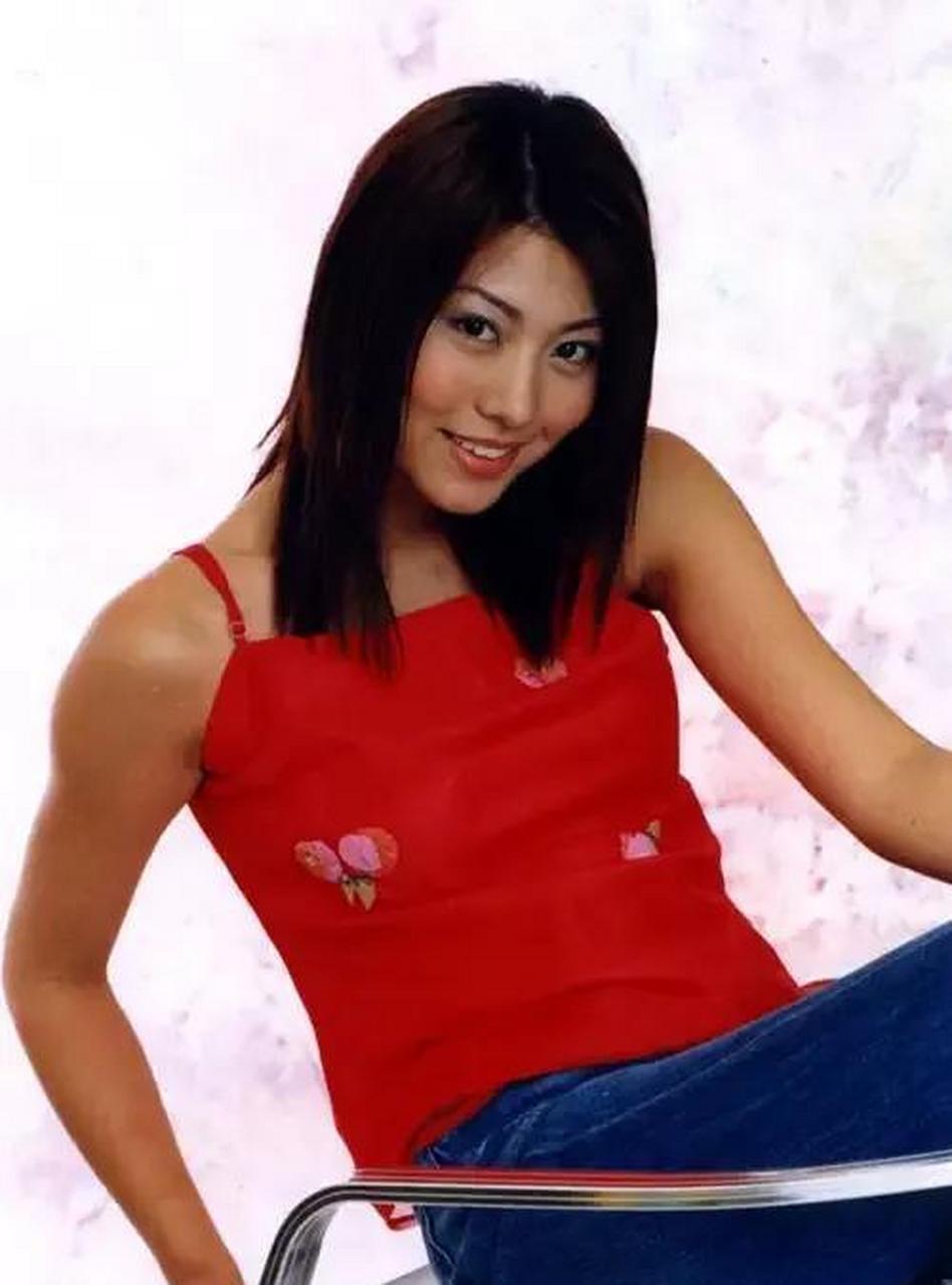 百家姓女神系列之姜华