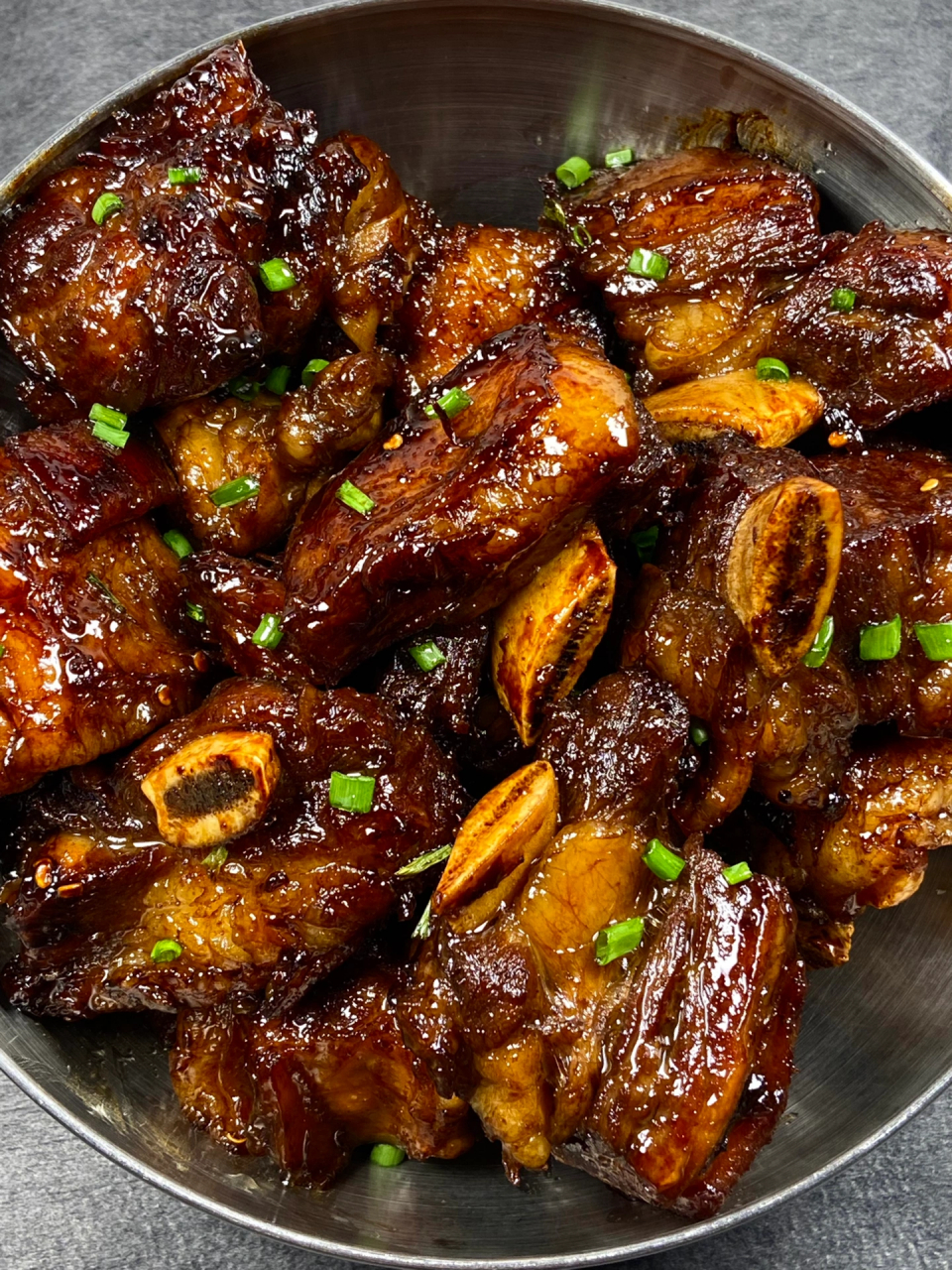焦香的红烧牛肋排一出锅就惊艳到我了,香迷糊了!