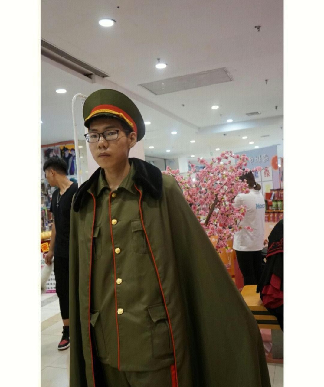 这就是正规军和伪军的区别.