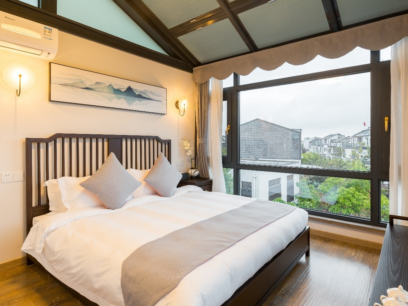 上海市郊古镇民宿,在别墅旁临河垂钓 放松一下,和花小猪一起去上海