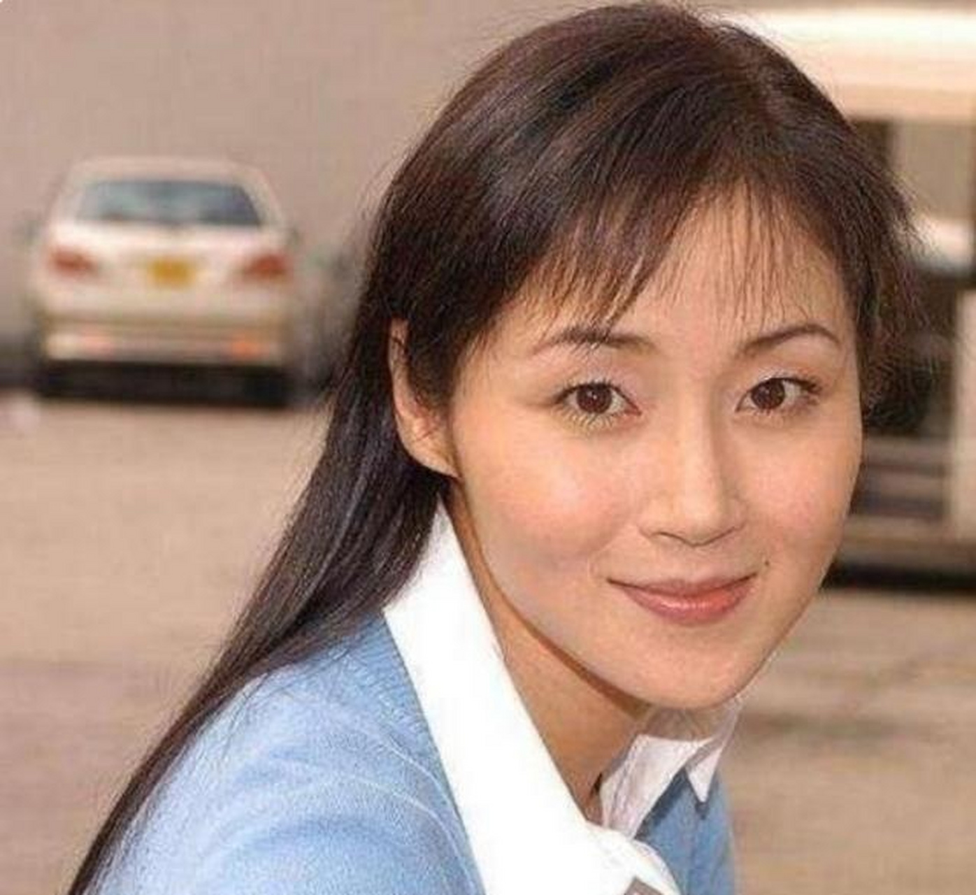 万绮雯在结束与吕颂贤的感情之后,与甄子丹搭档出演了《精武门,在剧