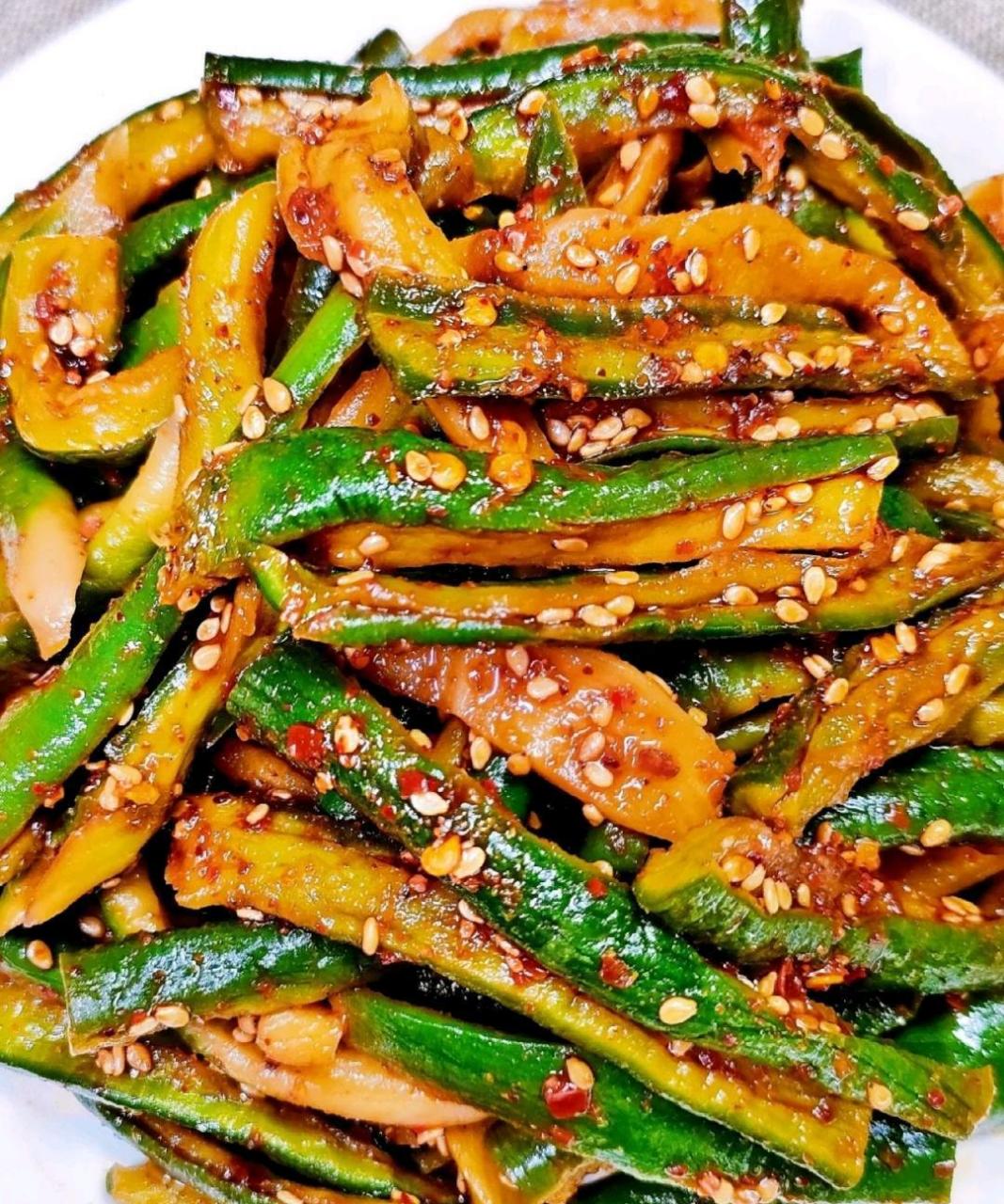 不一样的世界杯美食之凉拌青萝卜!