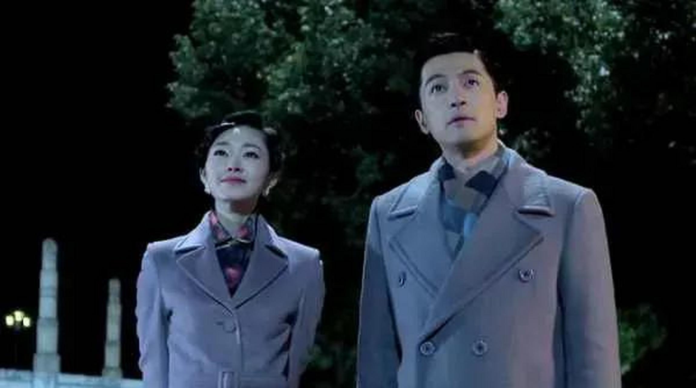 gif创作人# 宋轶不愧是郭德纲的未来儿媳,就连大名鼎鼎的胡歌都不敢