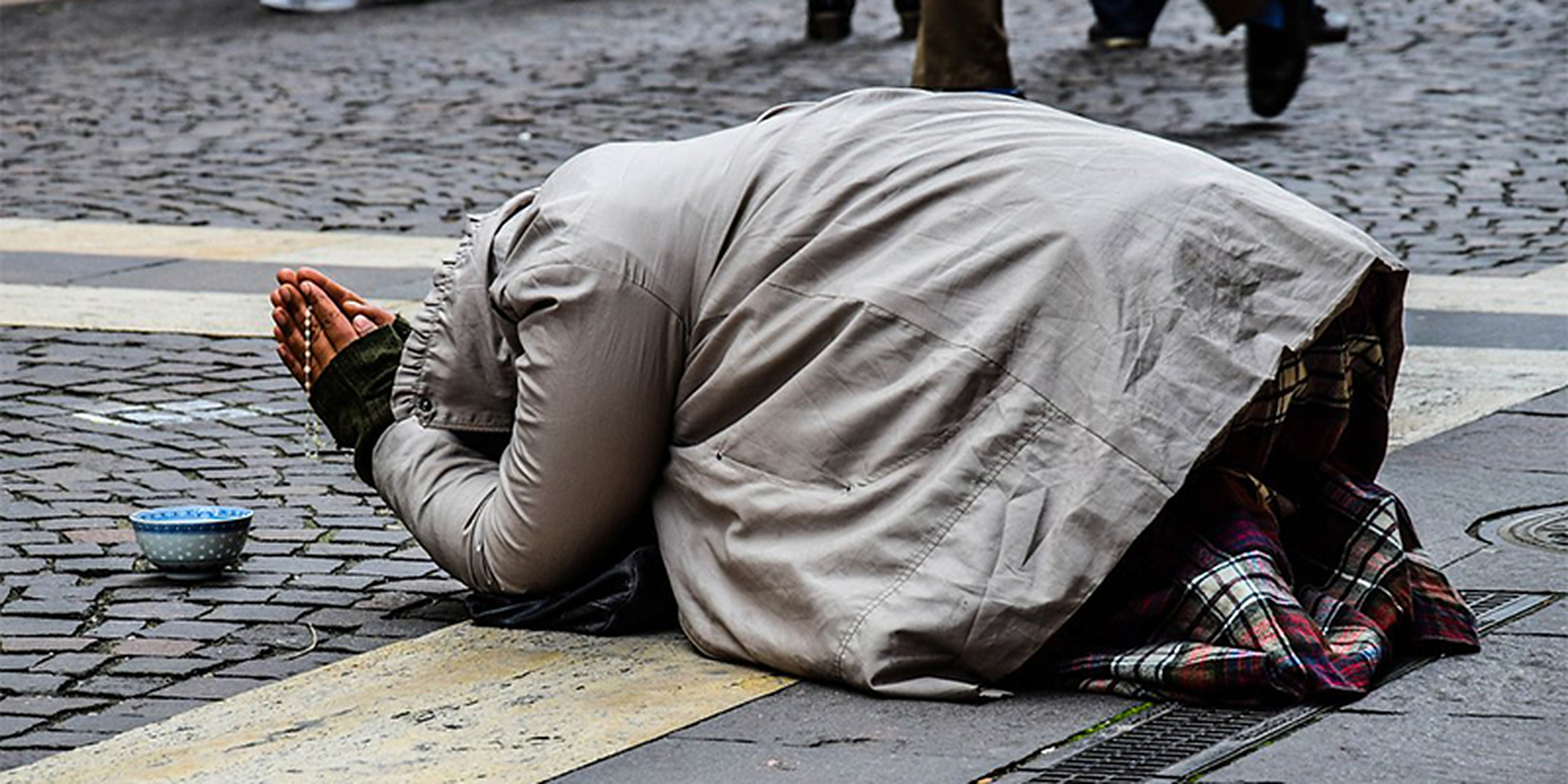 程序员与街上要饭共同一句话: "行 行 好吧"