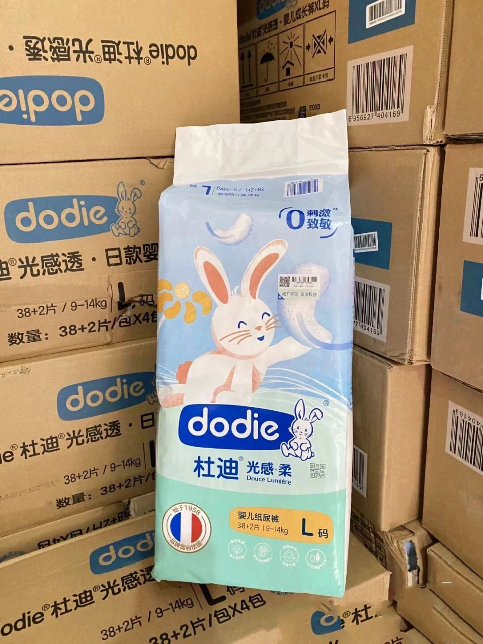 杜迪光感柔纸尿裤光感透婴儿超薄透气干爽尿	 杜迪光感柔纸尿裤光感透