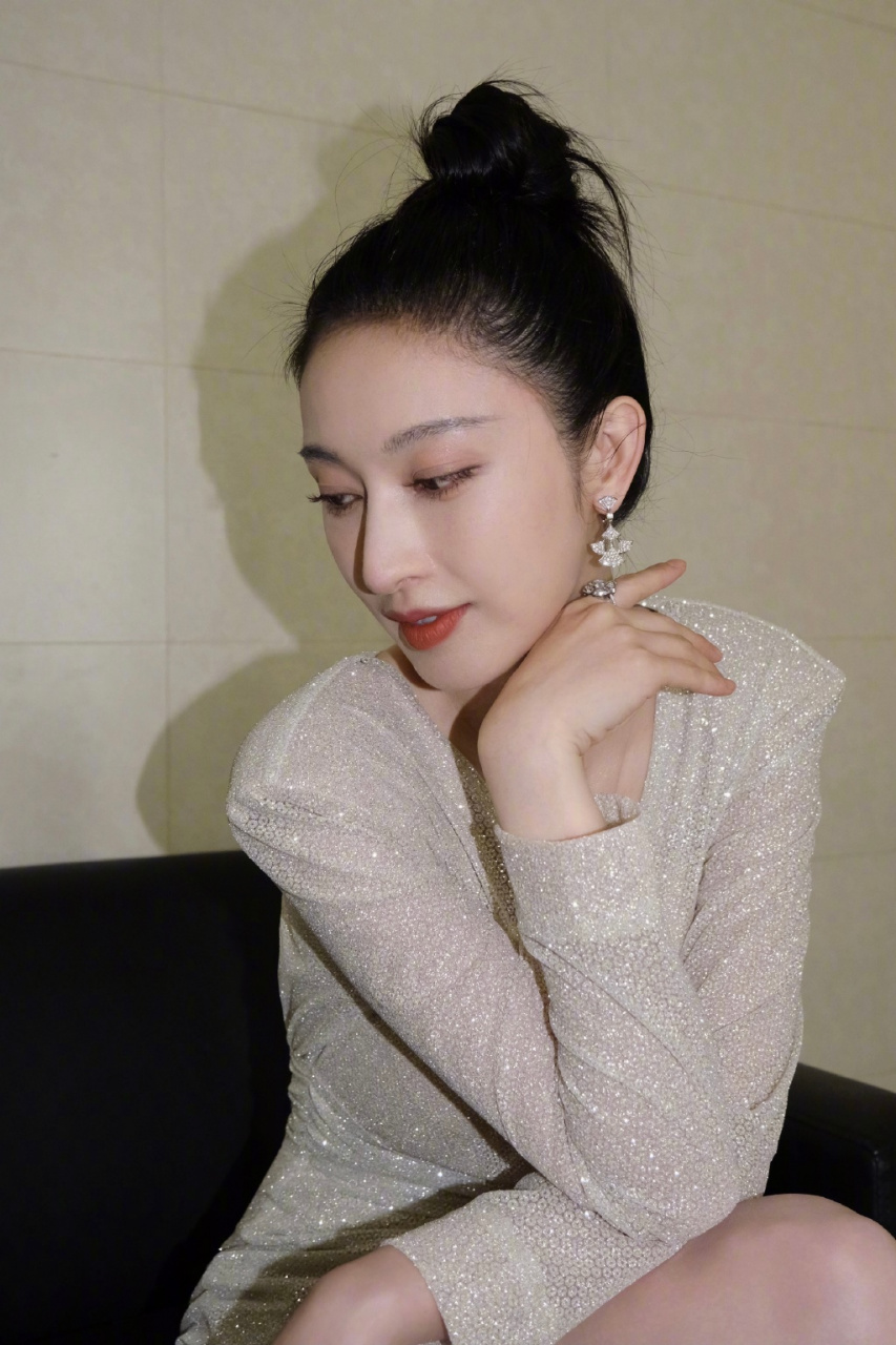 张俪是85后中国内地女演员,歌手,毕业于中央戏剧学院.