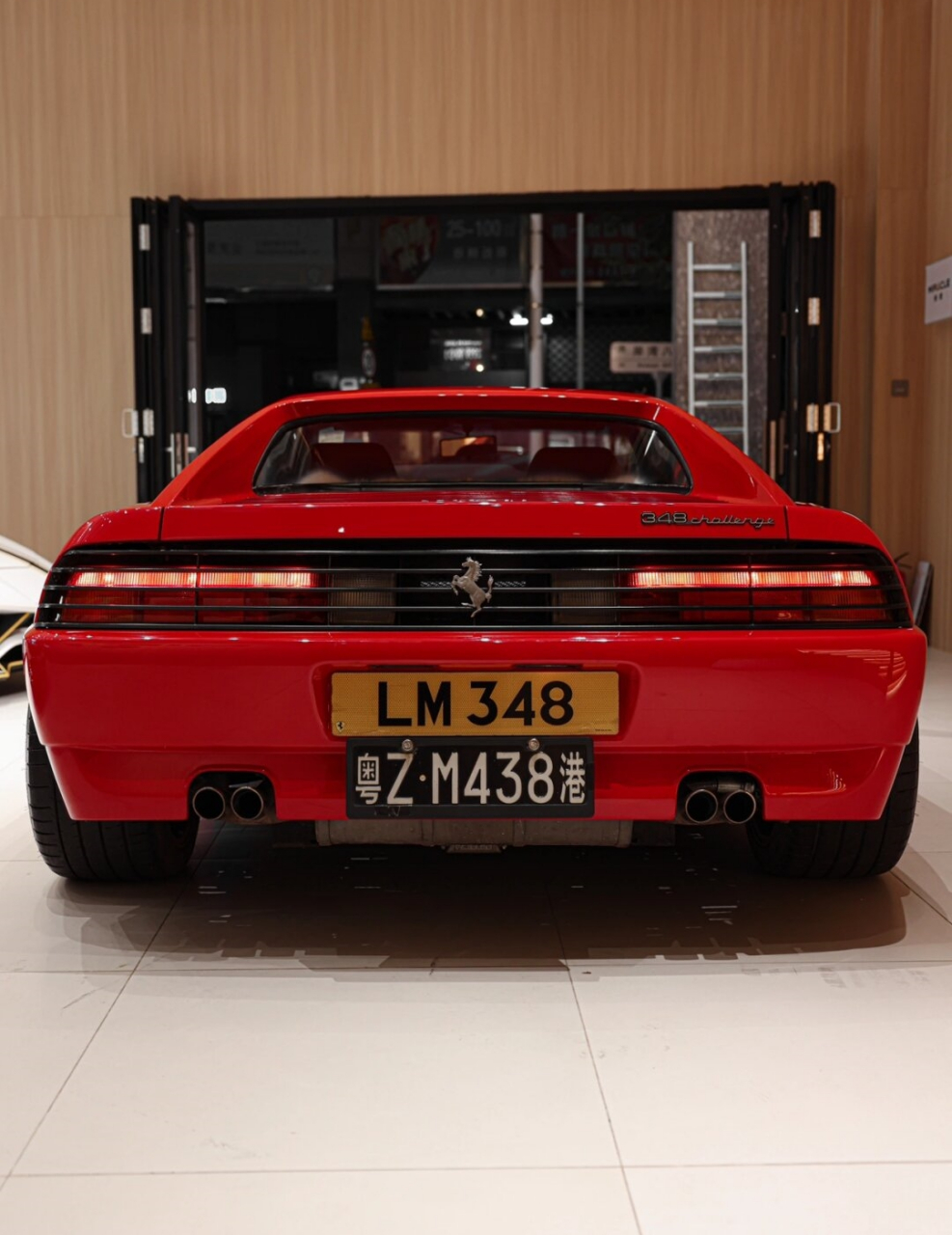 1991年法拉利348中古世纪经典  04男人的梦想之车,中古世纪的传奇