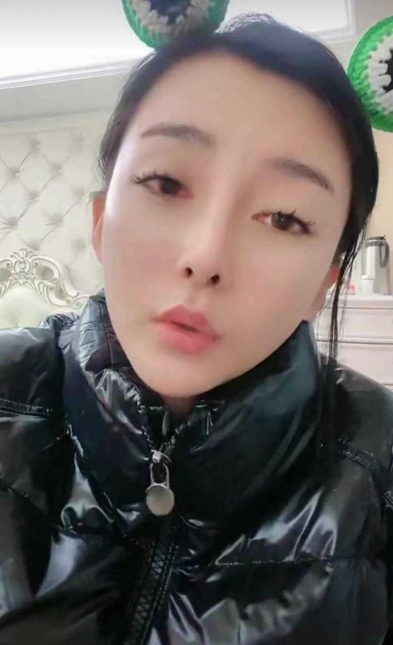 丹sir斥责李耀阳不给抚养费  ,存一笔钱等到女儿18岁再给, 难道18岁之