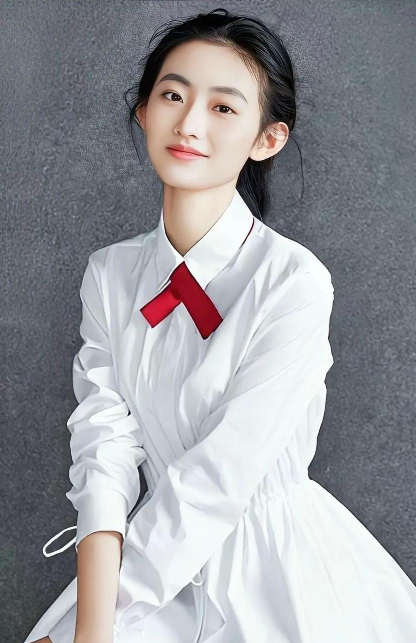 网友:杨雨潼个人写真