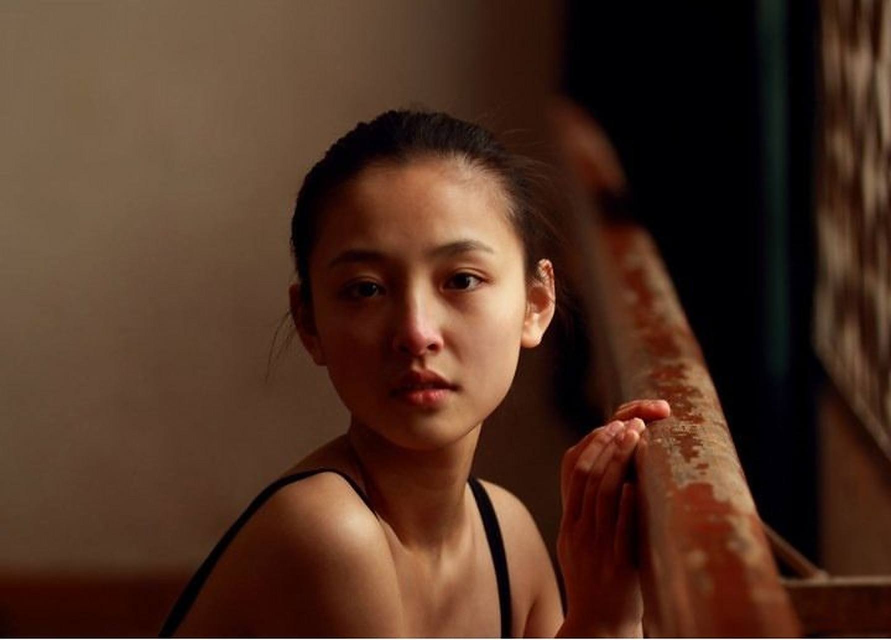 刚出道的吴倩真的好嫩啊!