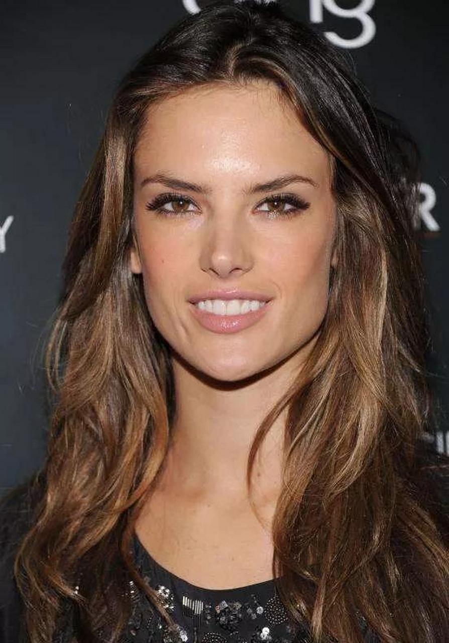 巴西超模亚里山大安布罗休