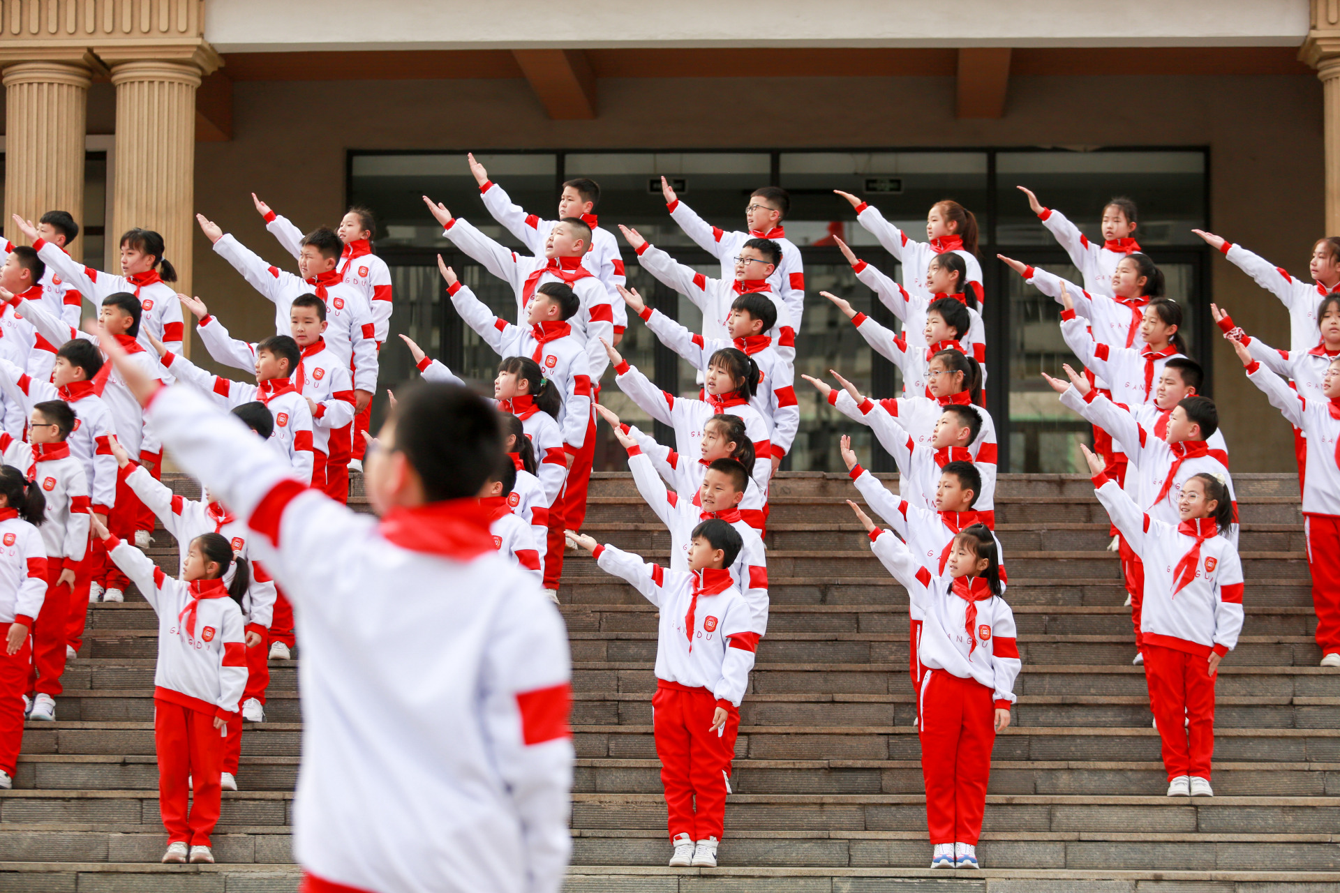 鞍山钢都小学图片