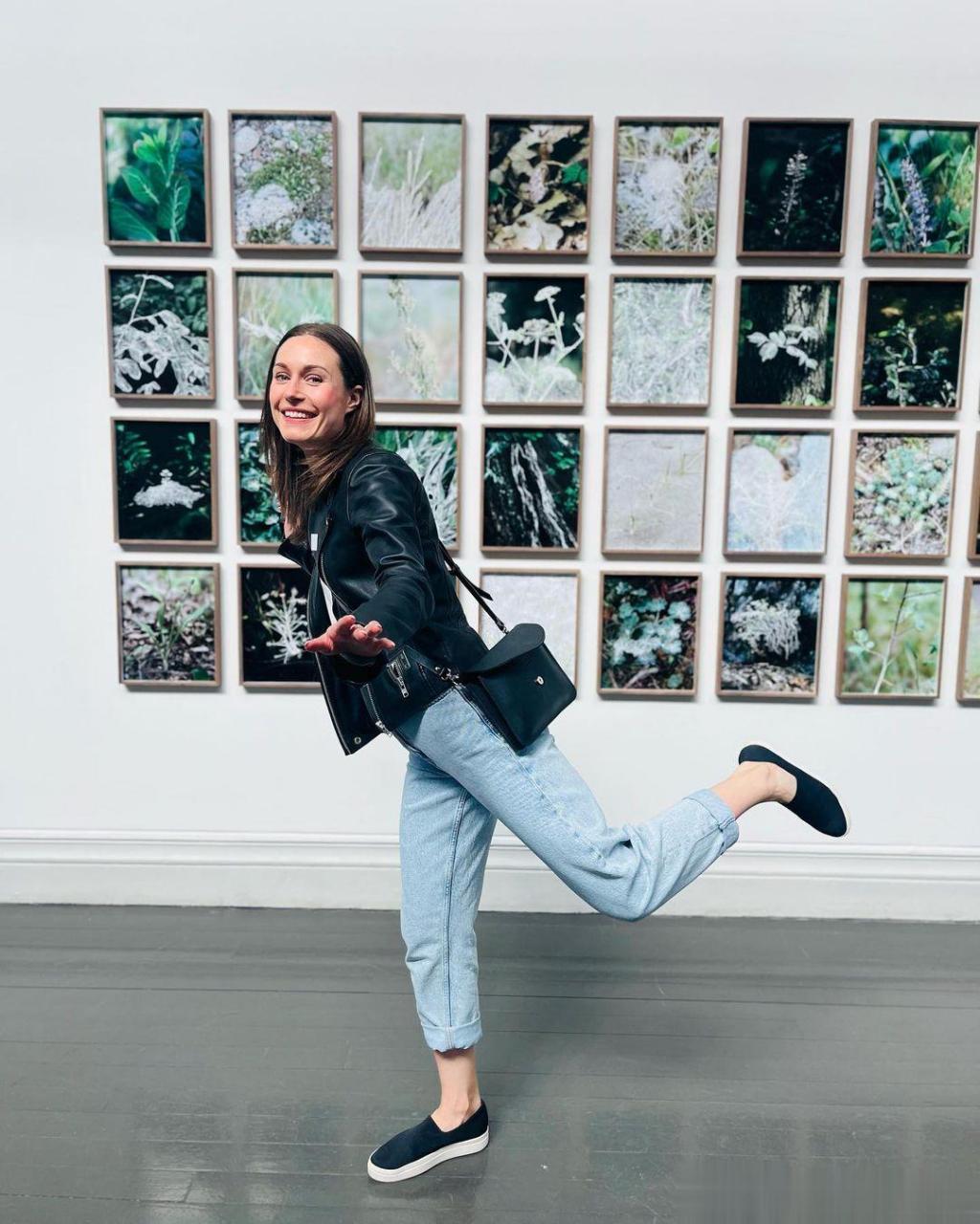 卸任后的芬兰前美女总理sanna marin马林,这女的也算是压线完成了主子