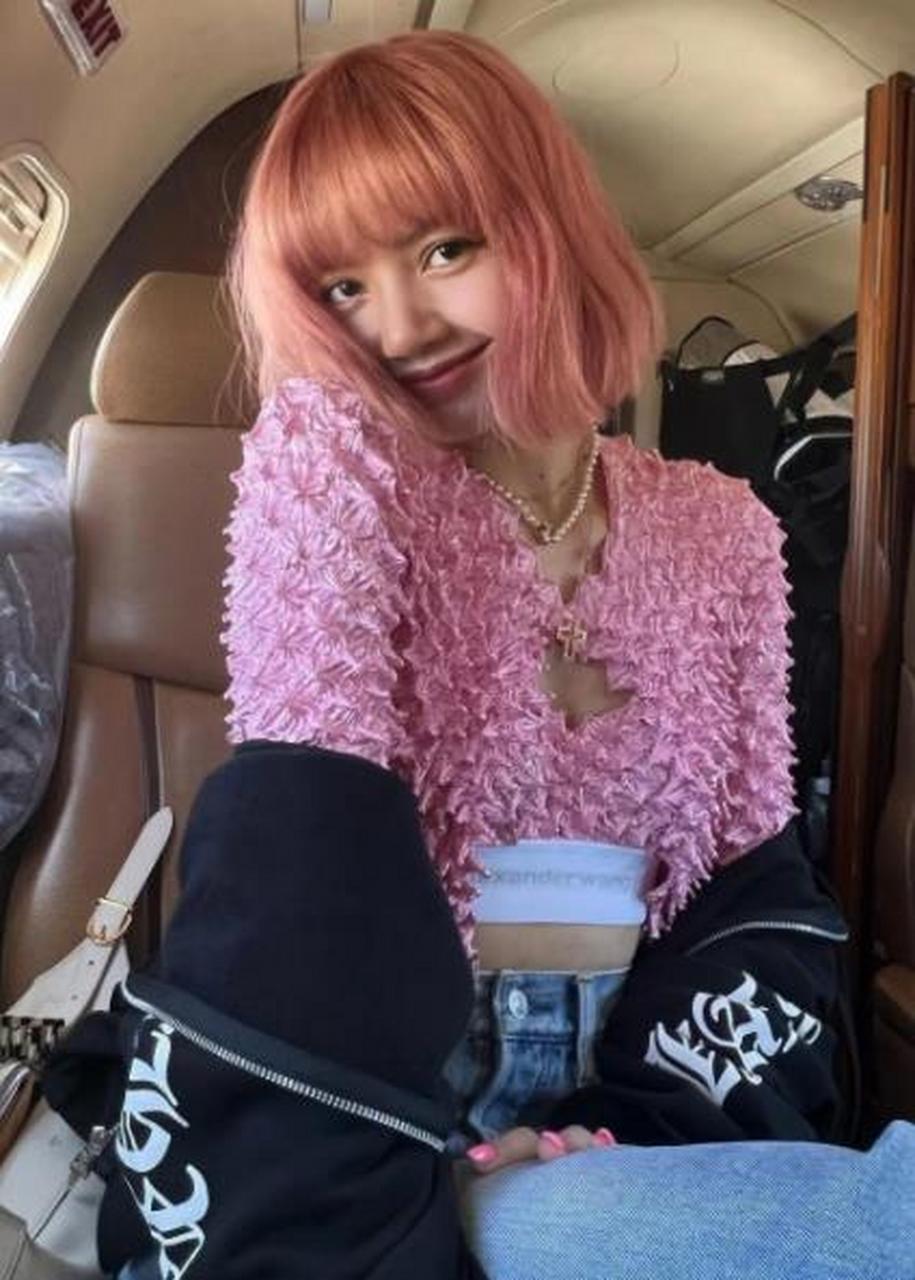 期待lisa能与王嘉尔同台献唱