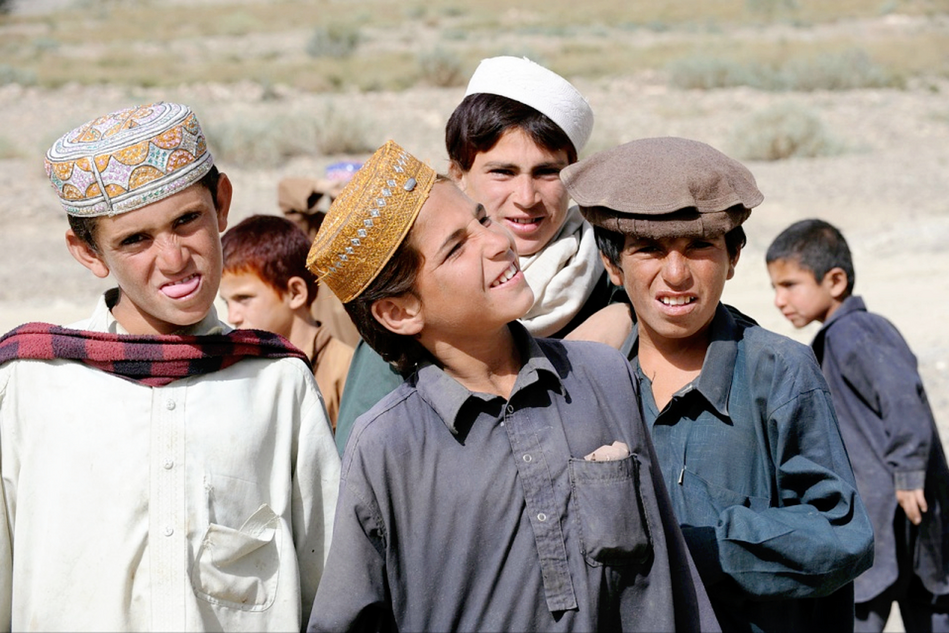 普什图人据估算约4500-6000万(2019年),约占阿富汗斯坦总人口的44%.