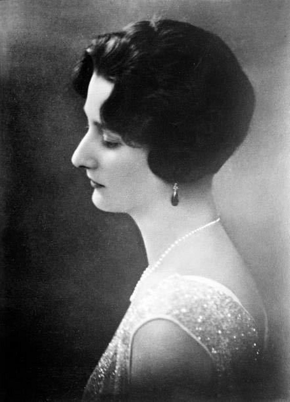 瑞典王国的阿斯特里德公主(1905-1935),1925年 676767