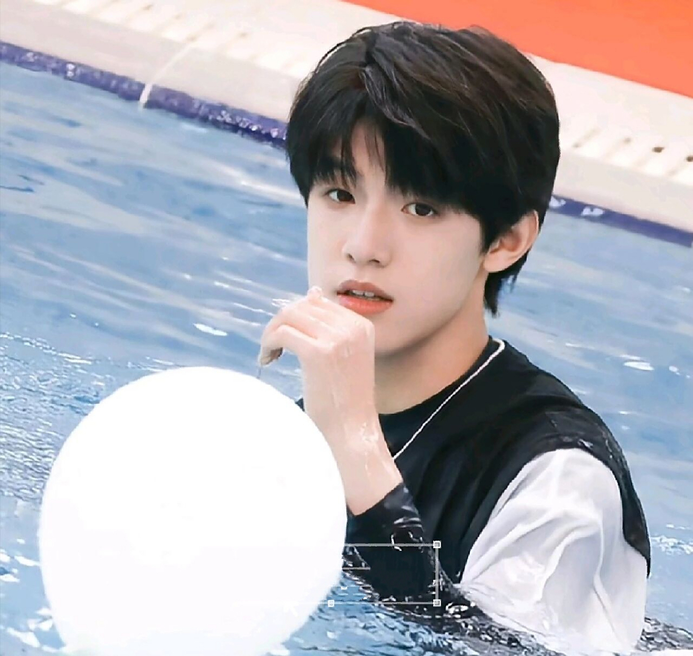 张泽禹神图,快进来和我一起看宝	不骗你们吧,真的好帅