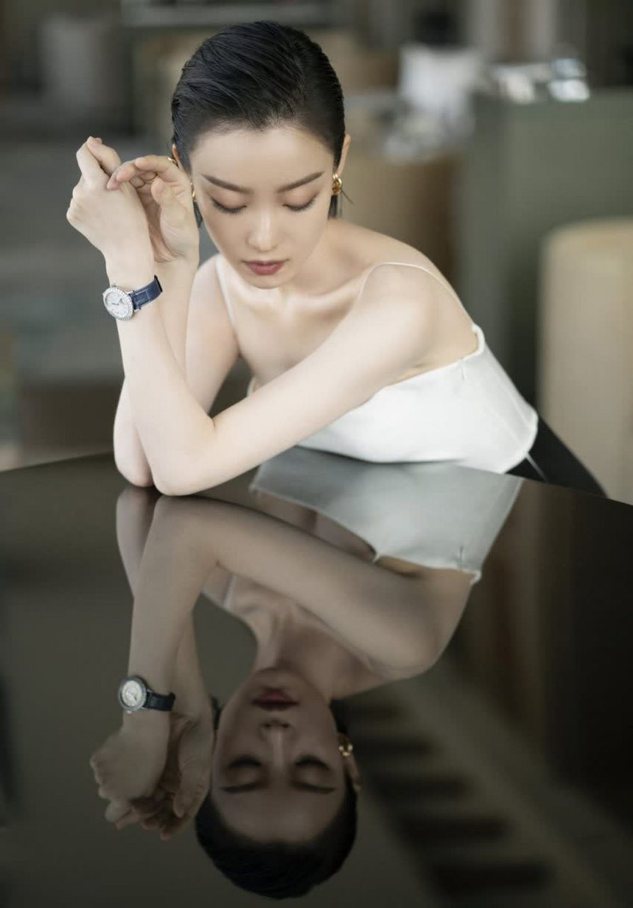 倪妮出席积家"the sound maker声音艺术"中国巡演杭州站活动造型#全民