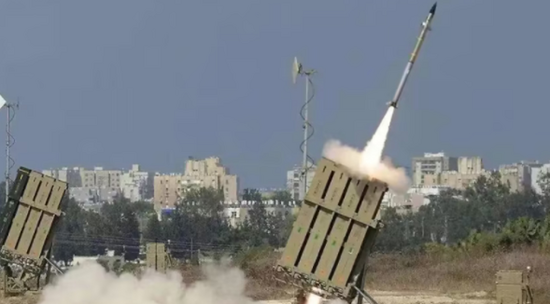 芬兰购买以色列大卫投石索导弹防御系统,配备独特歪头设计 大卫投石索