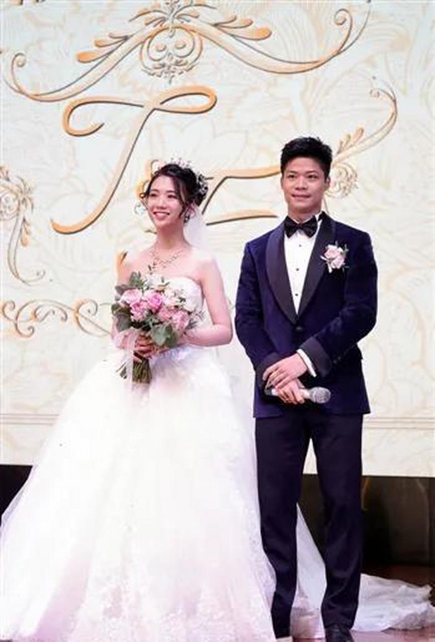 飞人苏炳添的妻子林艳芳,是一位美女,身材好颜值高,气质出众