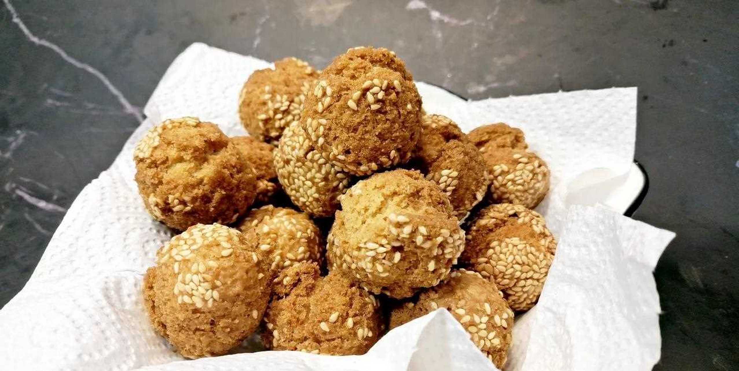 【【老闪爱美食】过年小点心开口笑的做法,教您配方和做法,一口一.