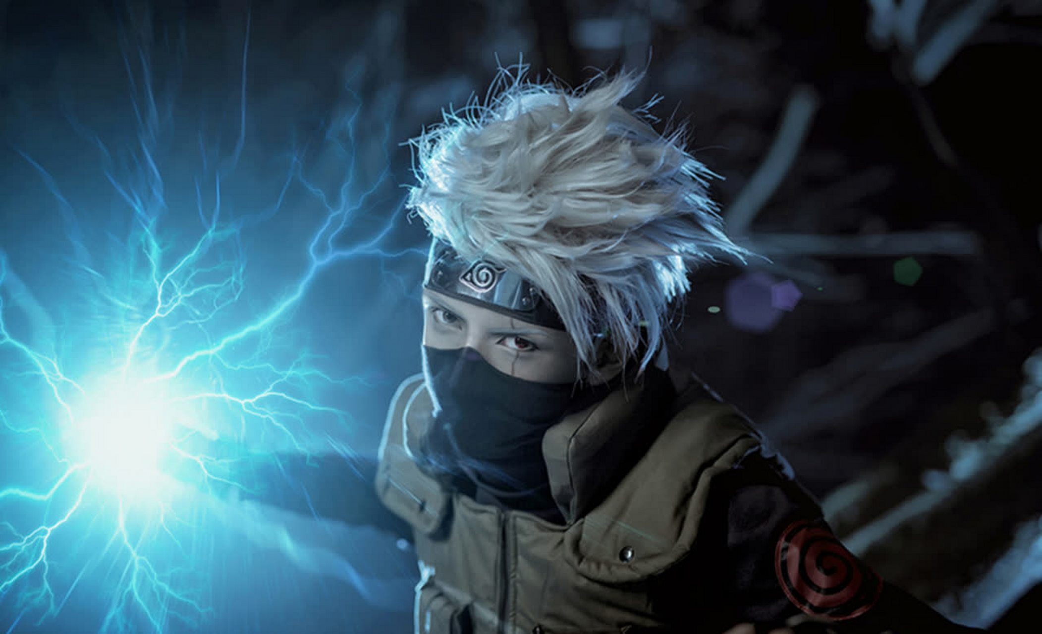 cos show#《火影忍者》中最帅老师"旗木卡卡西"的cos,小哥哥的孕屯