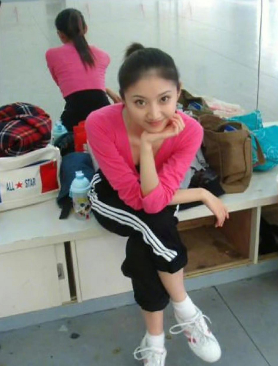 景甜刚上大学的时候,就已经很漂亮了,果然明星的底子就比普通人好很多