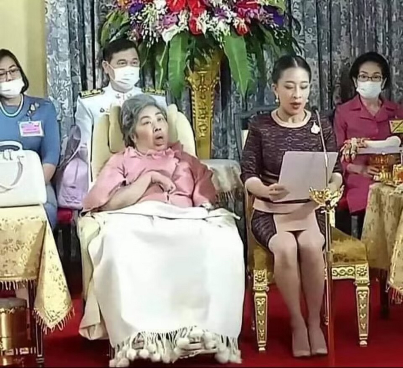 泰国王室专家马歇尔爆料,帕查拉公主的母亲颂莎瓦莉大概率已经去世