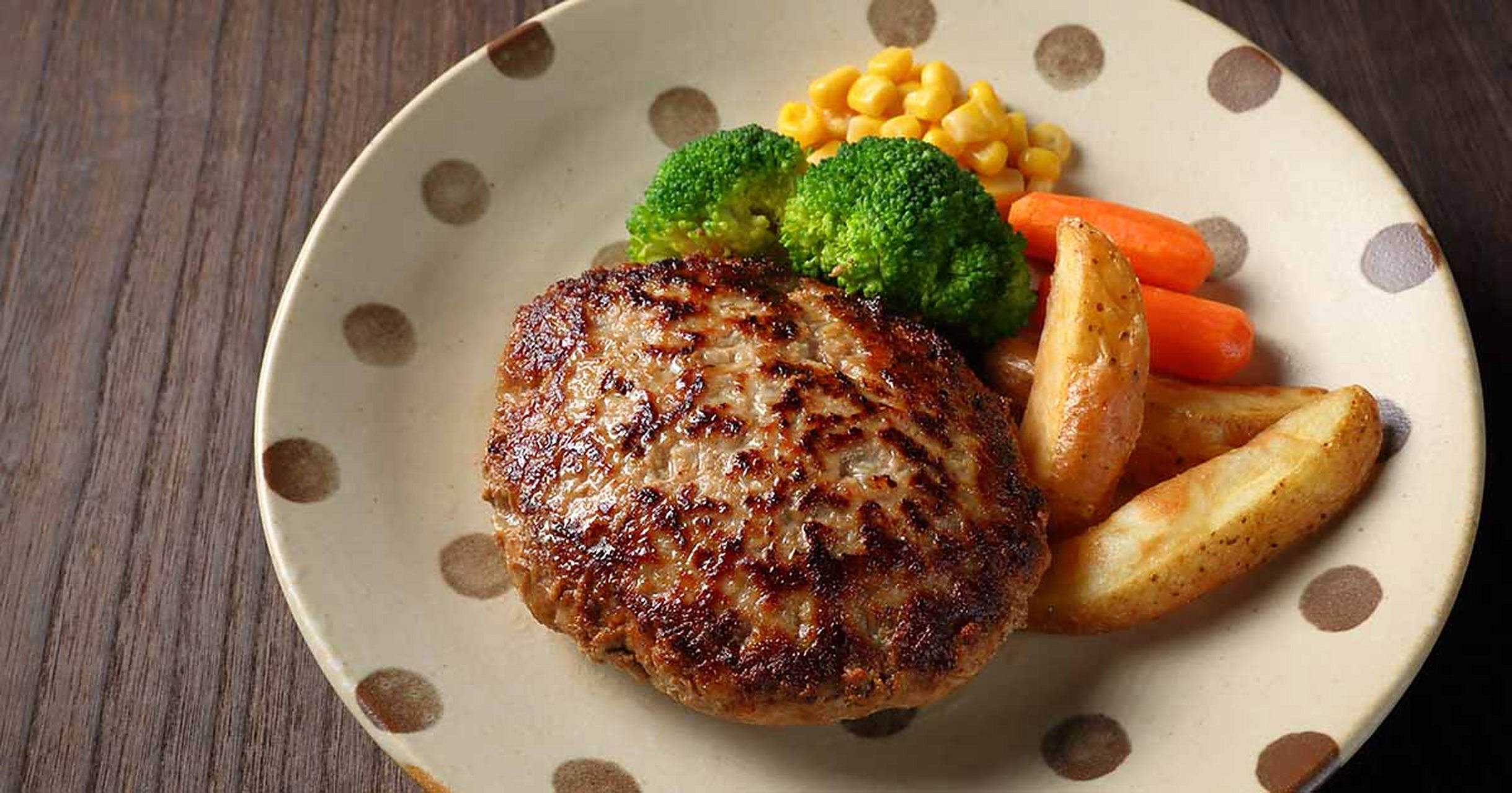 异国料理食谱:日式绞肉汉堡排  材料: 汉堡排(份量三颗) 牛绞肉200g