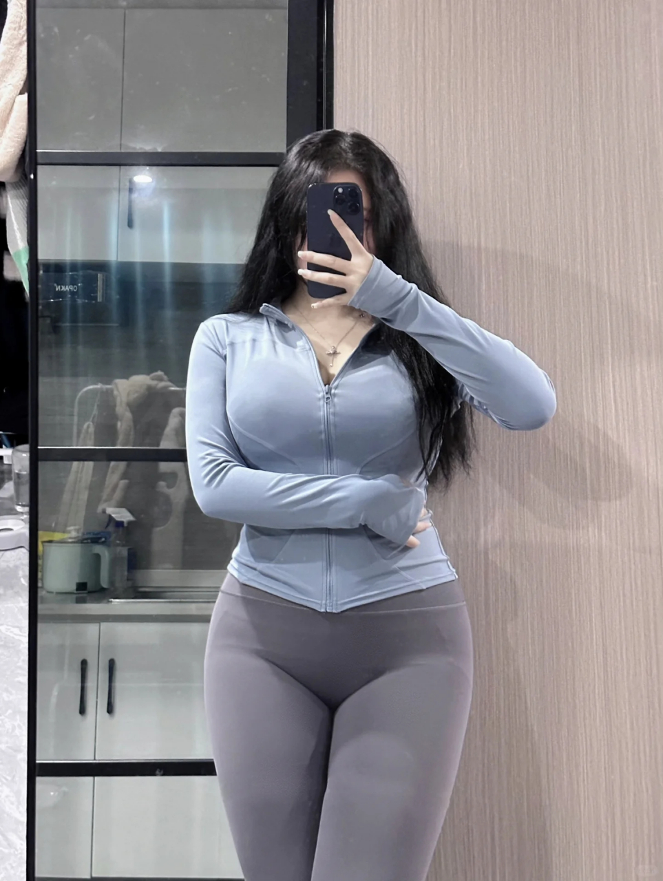 微胖美女健身穿搭分享: #健身#  包臀裙,健身服,超短裙,无论如何穿搭