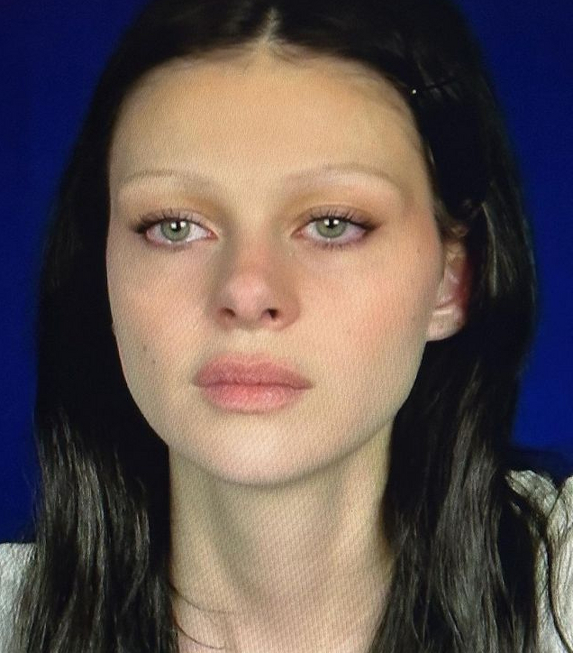 10月18日,布鲁克林爱妻妮可拉·佩尔茨在社交账号中再次分享了一组