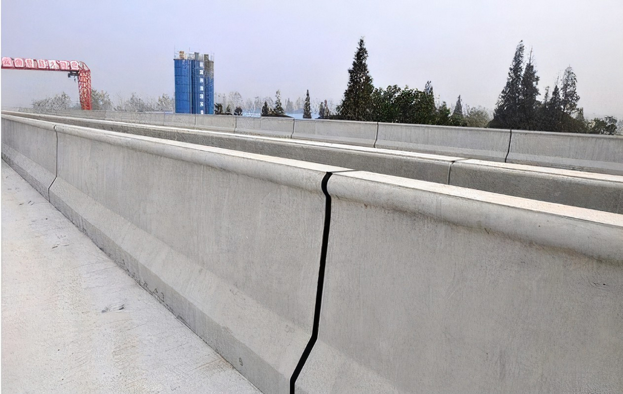 防撞墙模具# #水泥防撞墙模具# #高速公路防撞墙模具# 防撞墙模具的